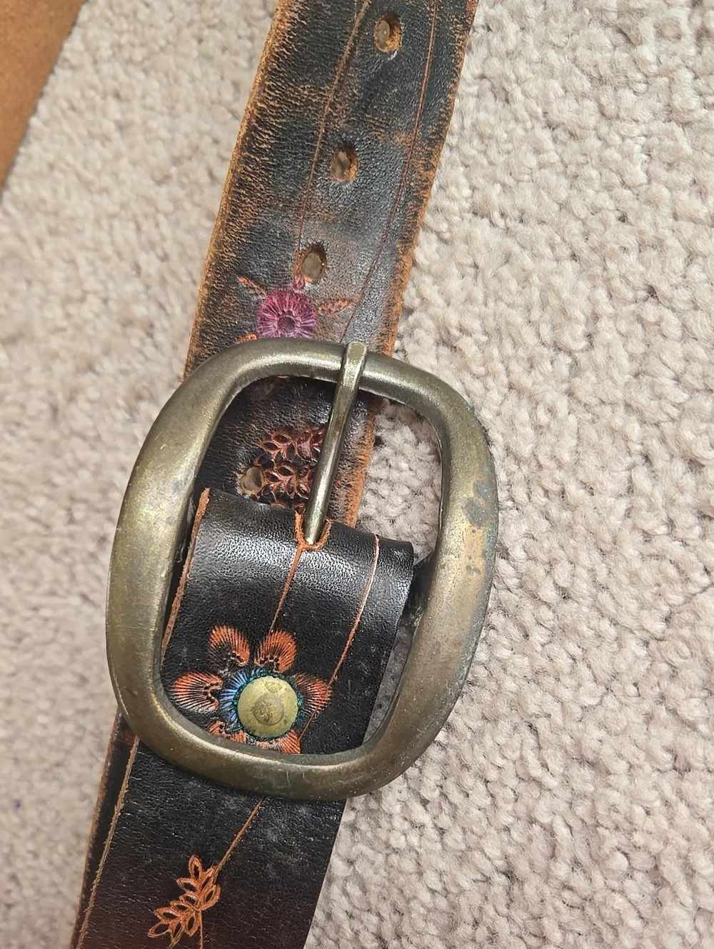 Vintage 1970's Women's Brown Leather Floral Embossed Belt with Brass Buckle